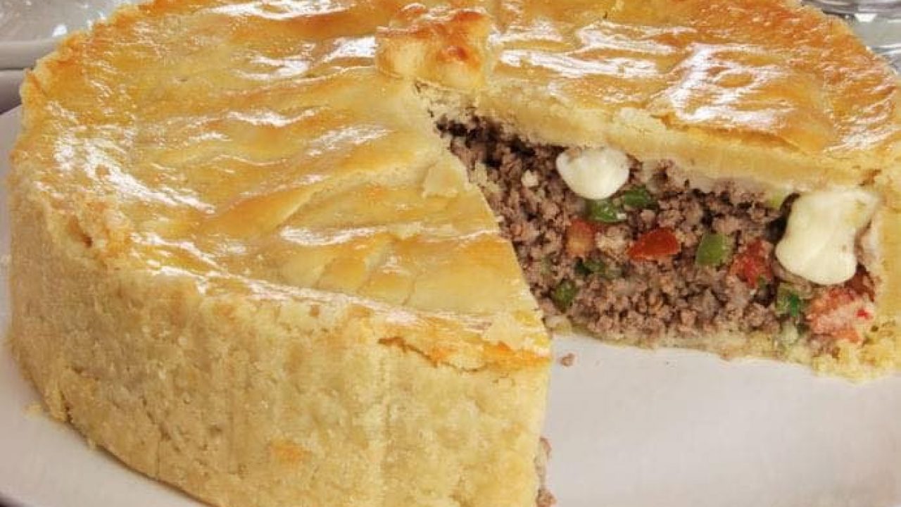 Pastel de carne molida con mozzarella 